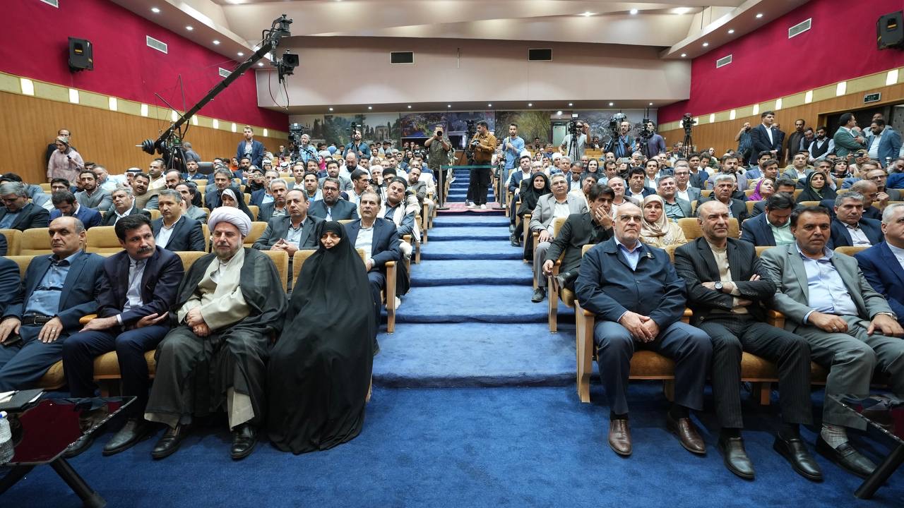 در اختتامیه نمایشگاه توانمندی‌های روستایی و عشایر مطرح شد: تمرکز بر توانمندسازی روستاییان و عشایر به جای نگاه حمایتی