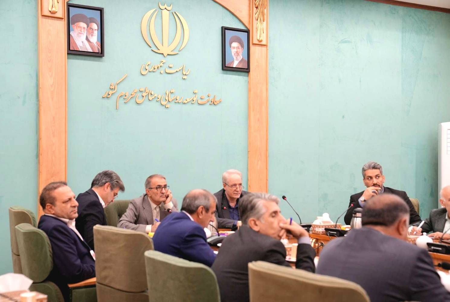 برای آغاز طرح ملی جنگلداری اجتماعی و کشت گیاهان دارویی آماده ایم